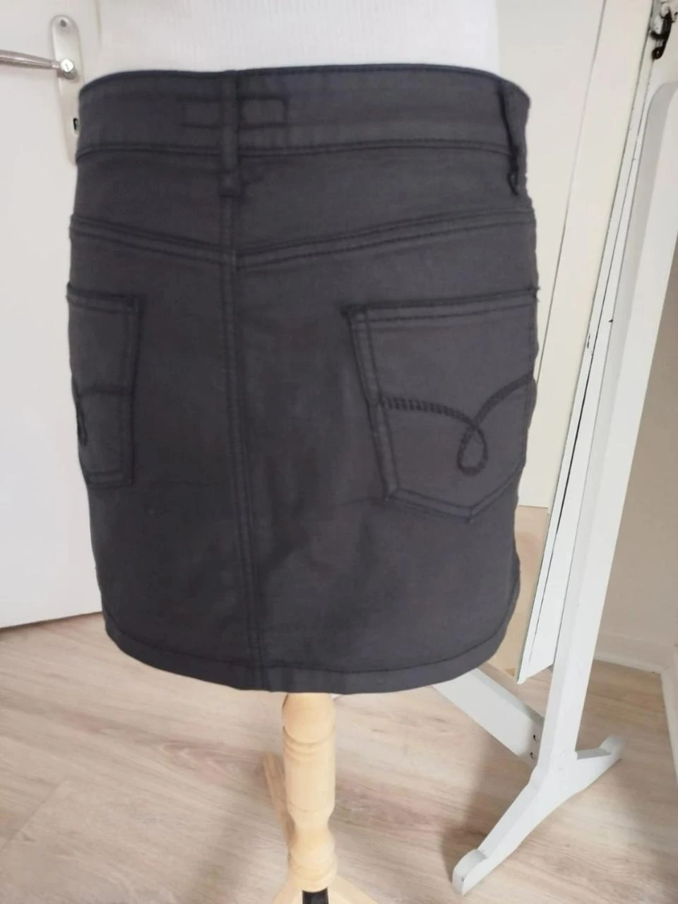 💜Korte zwarte denimrok in zwart denimstijl Best Mountain Dames Maat M / 38 – photo 7